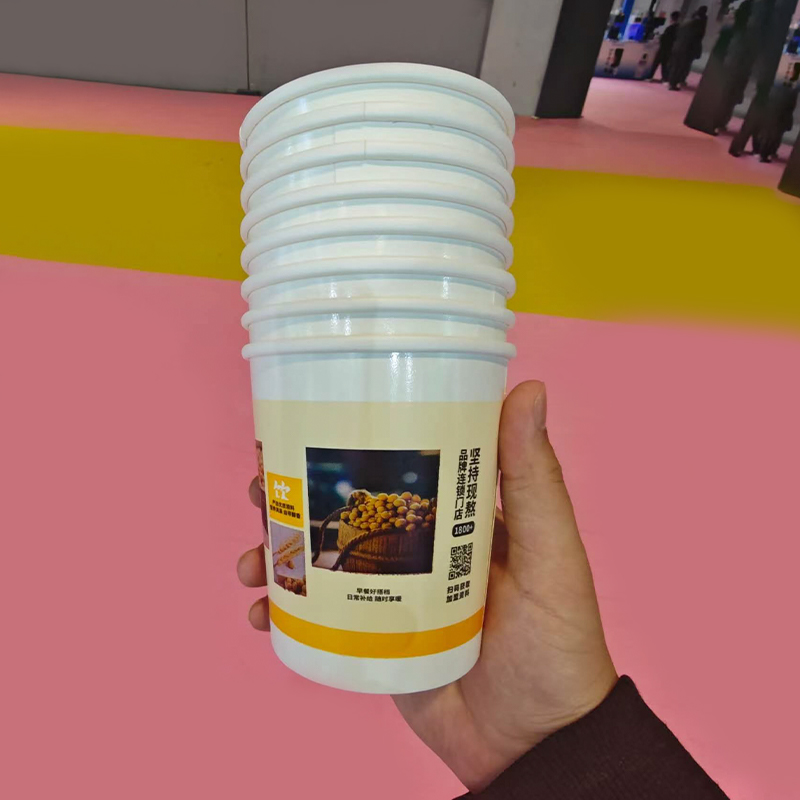 Cubo de sopa pequeño desechable con tapa